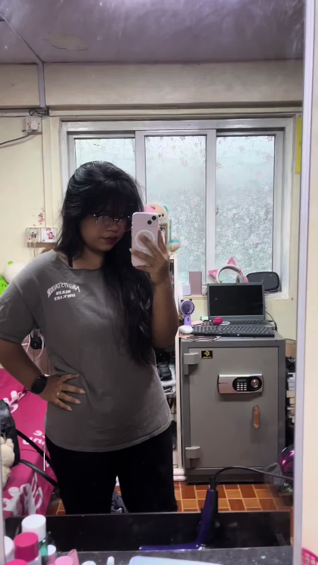 @J 📚