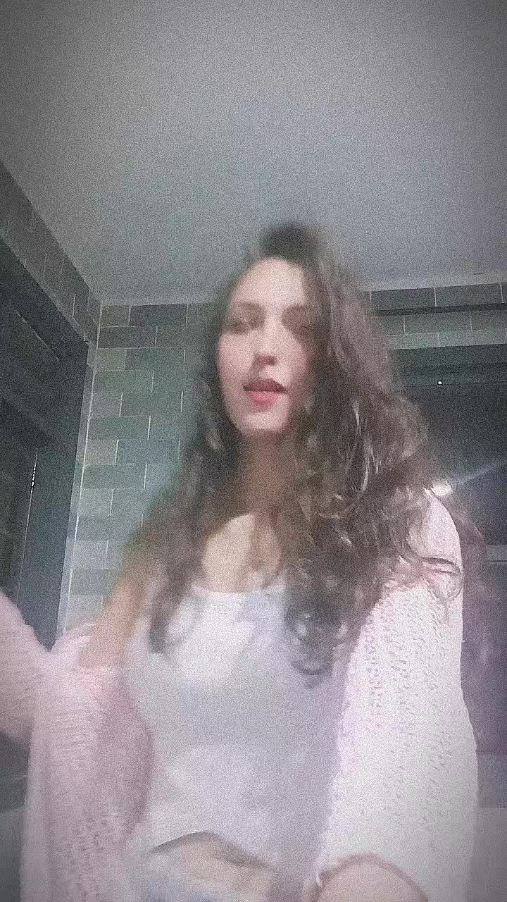 @Jenny Pinz&oacute;n