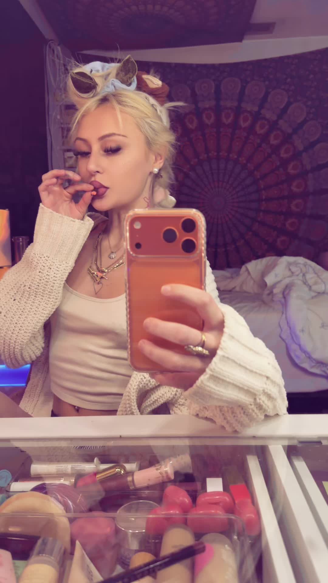 @iz 🥂💖