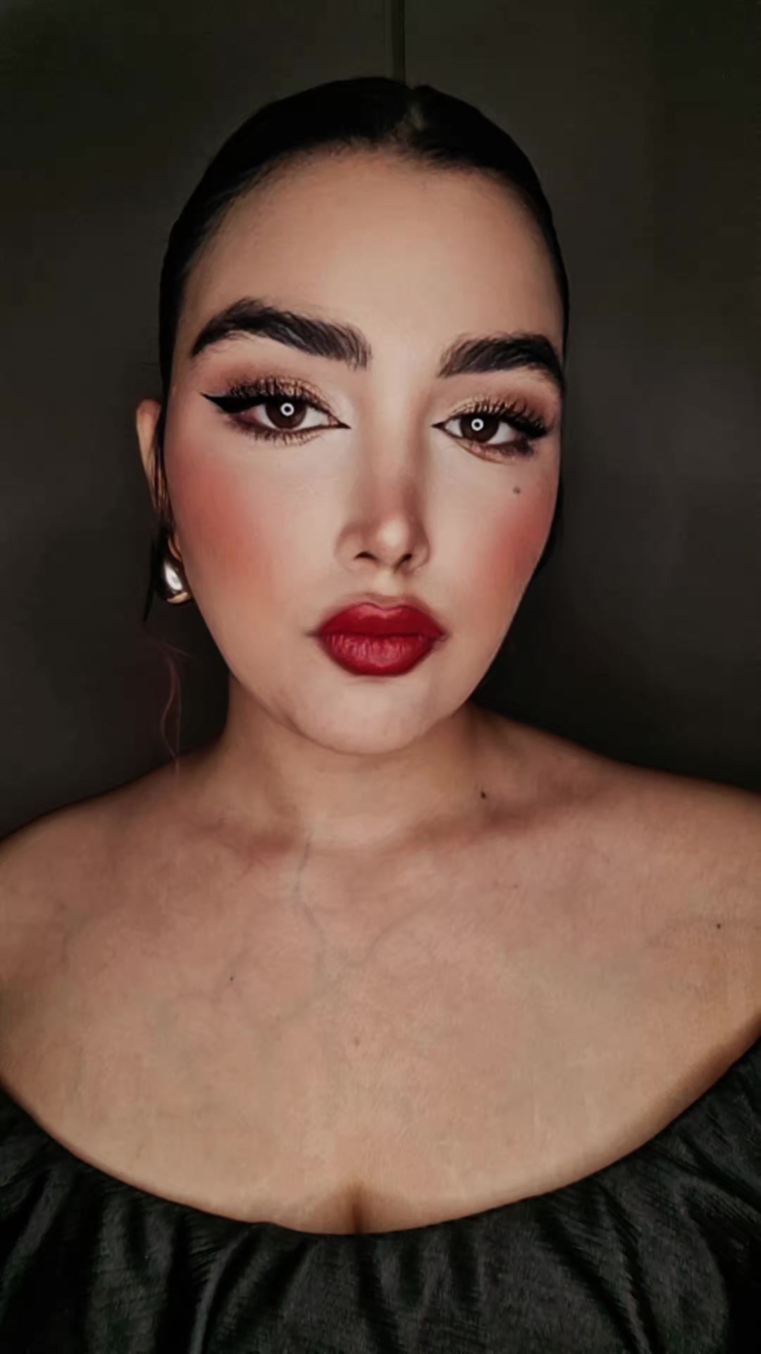 @Anaazin