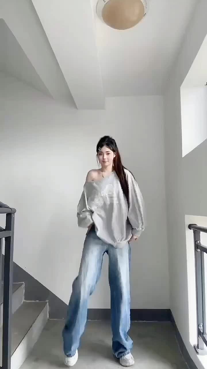 @sarvenaz.model