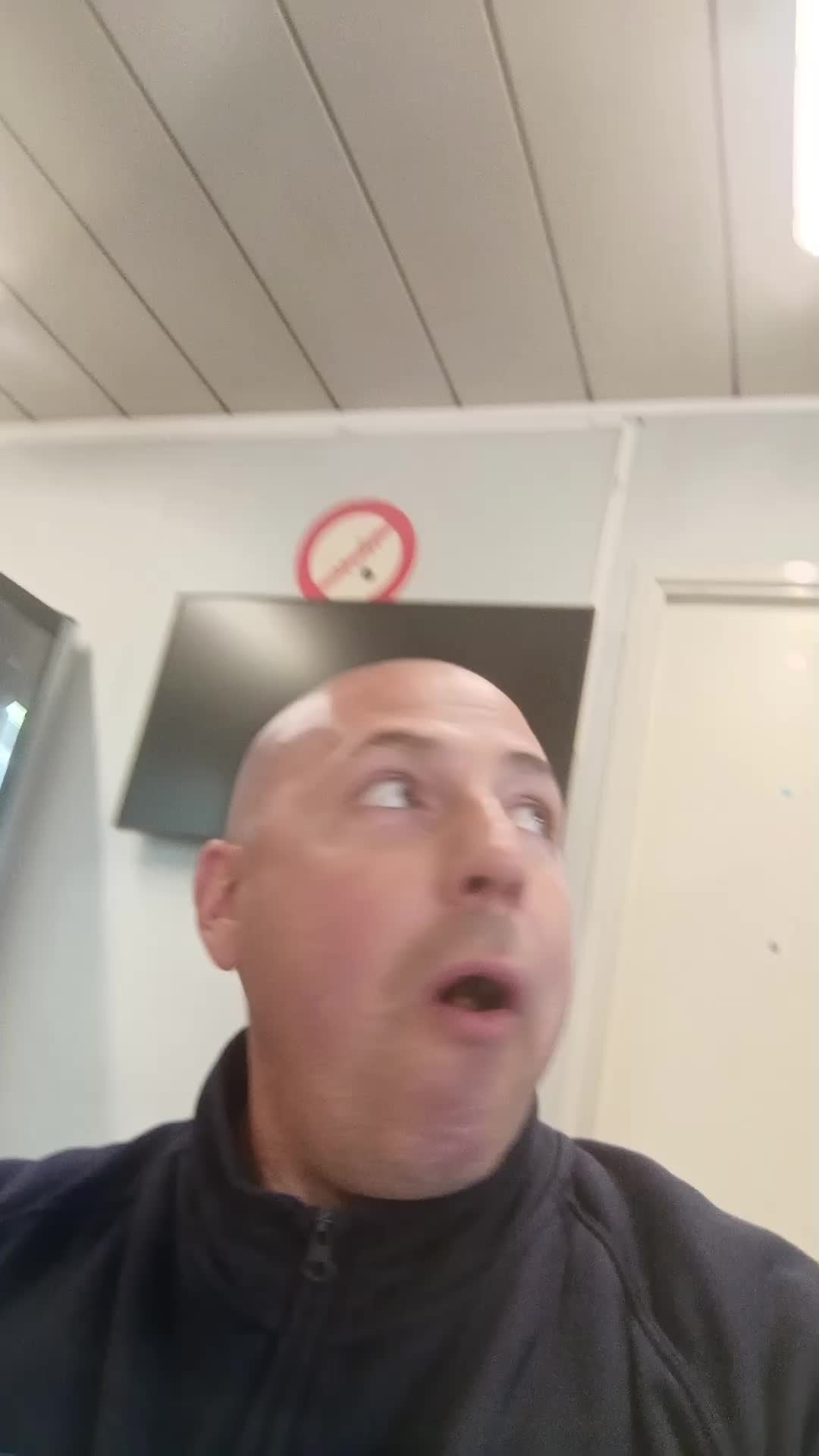 @nico.aeroportlyon