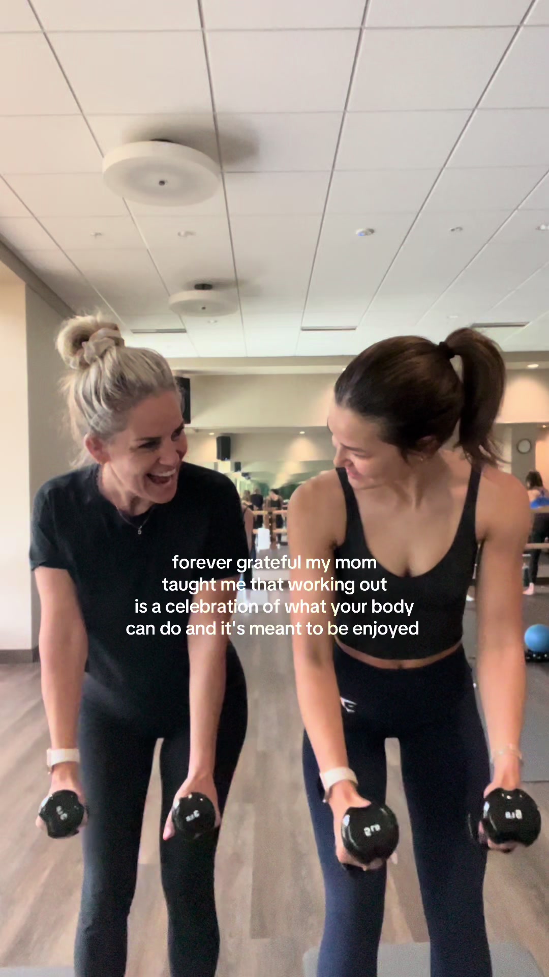 @elliejoymoves
