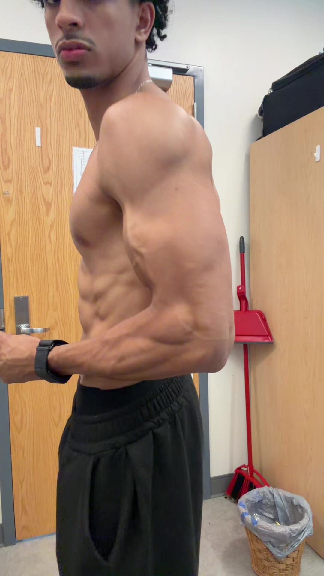 @ahmadlifts10