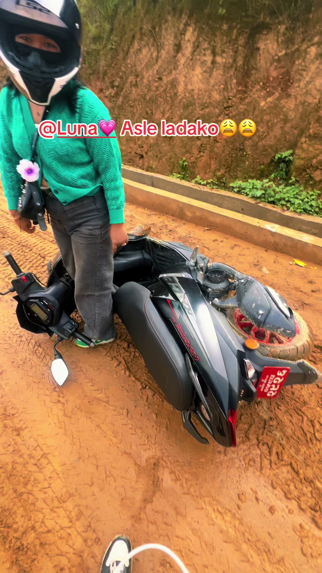 @๐จ๐๐๐ป