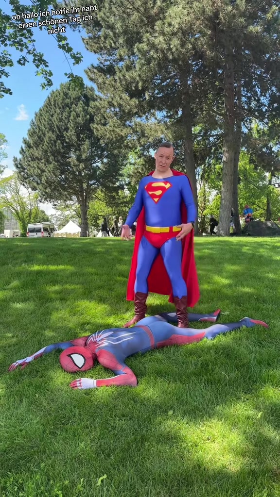 @Superfavo