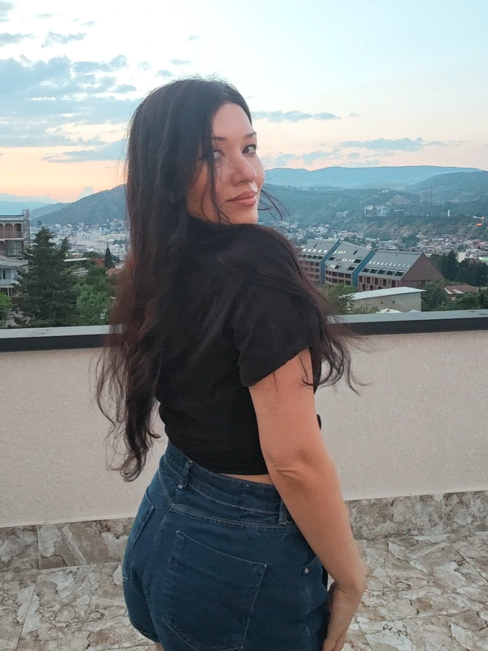 @Sa Majest&eacute; Katya