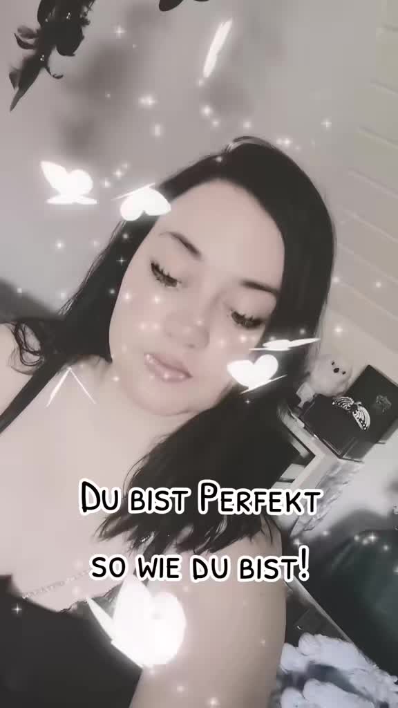 @RacheEngel1993😈
