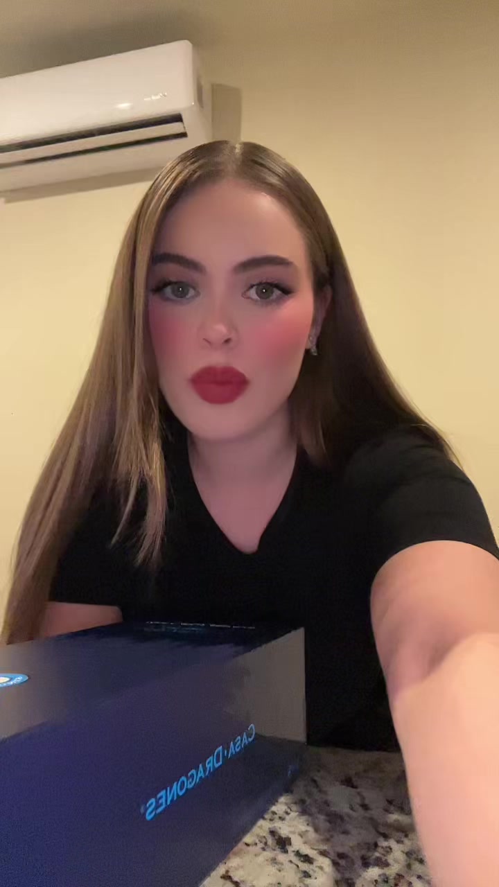 @Cristinaezavala