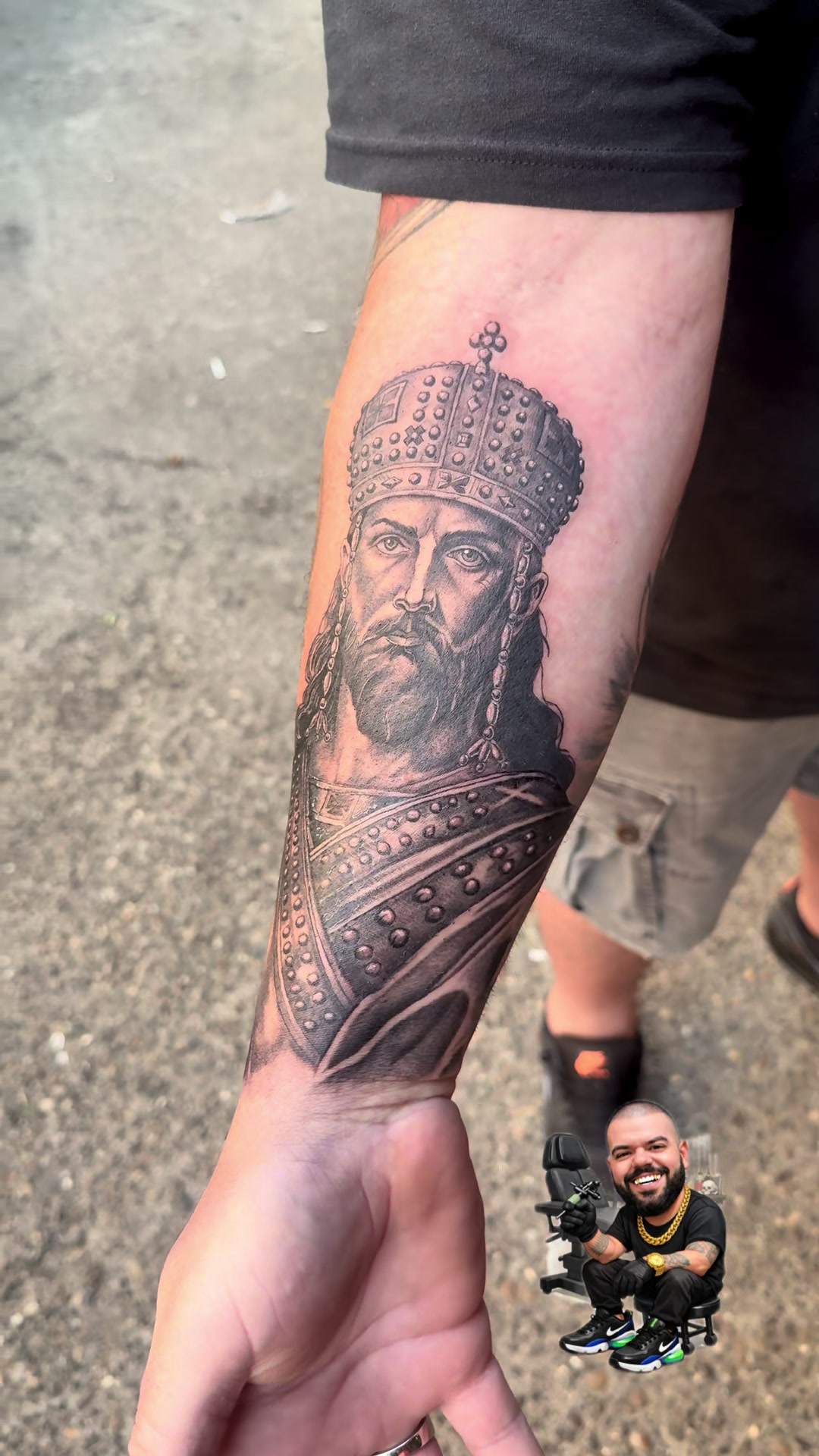 @* FIKULA • Tattoo Artist