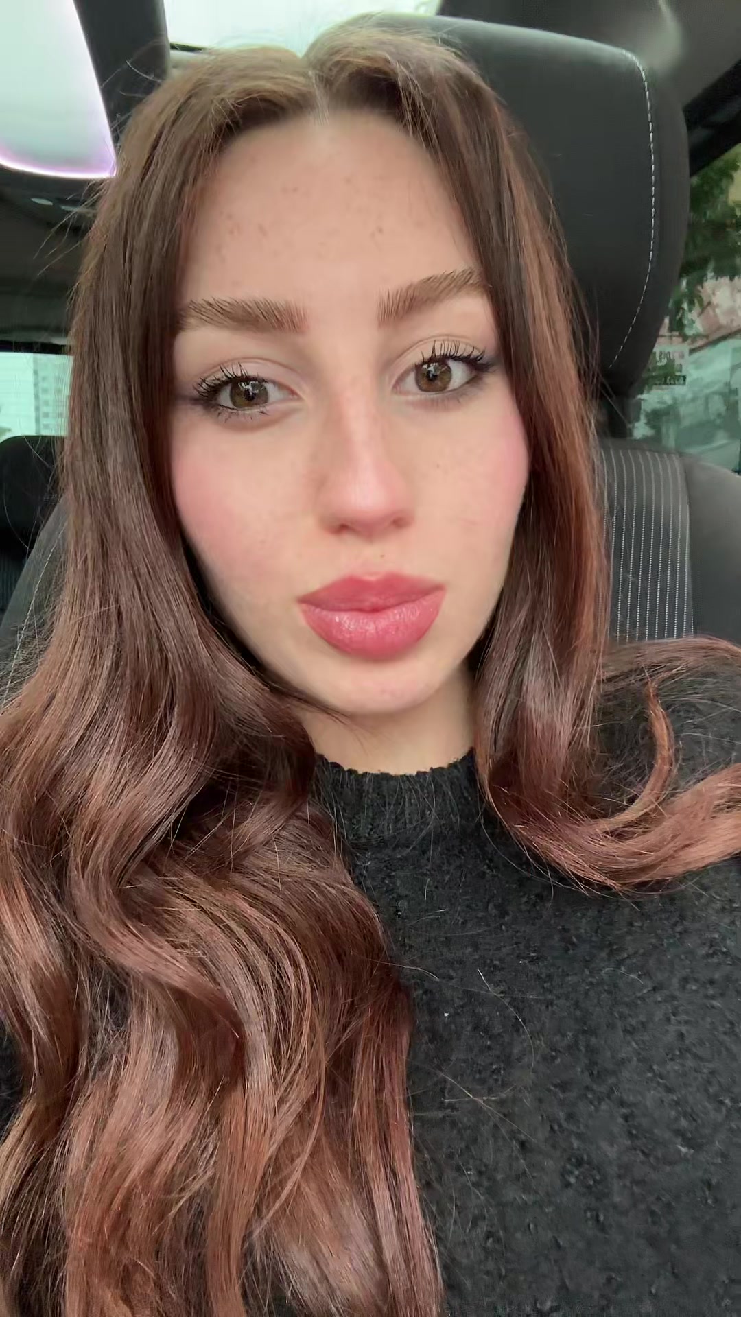 @elif.kocat&uuml;rk