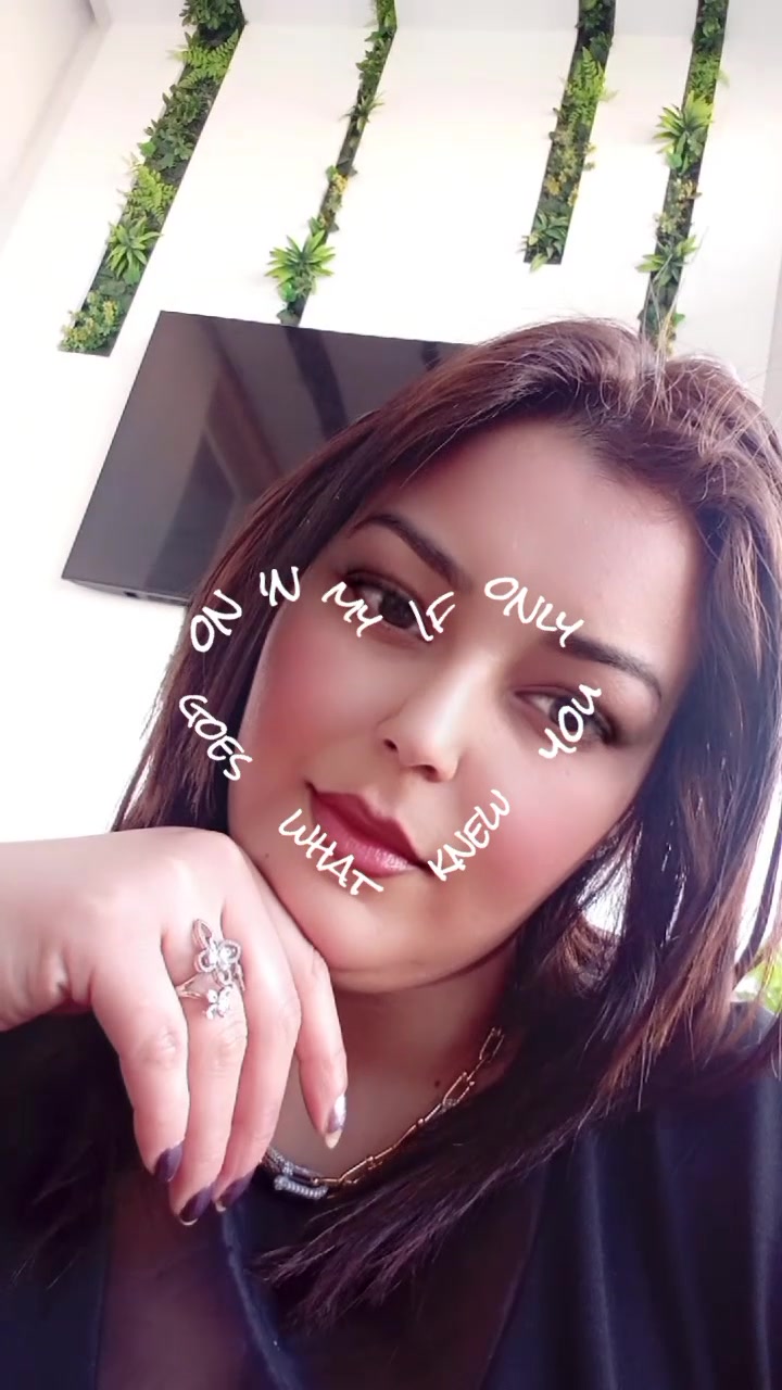 @👑Sara -48👑