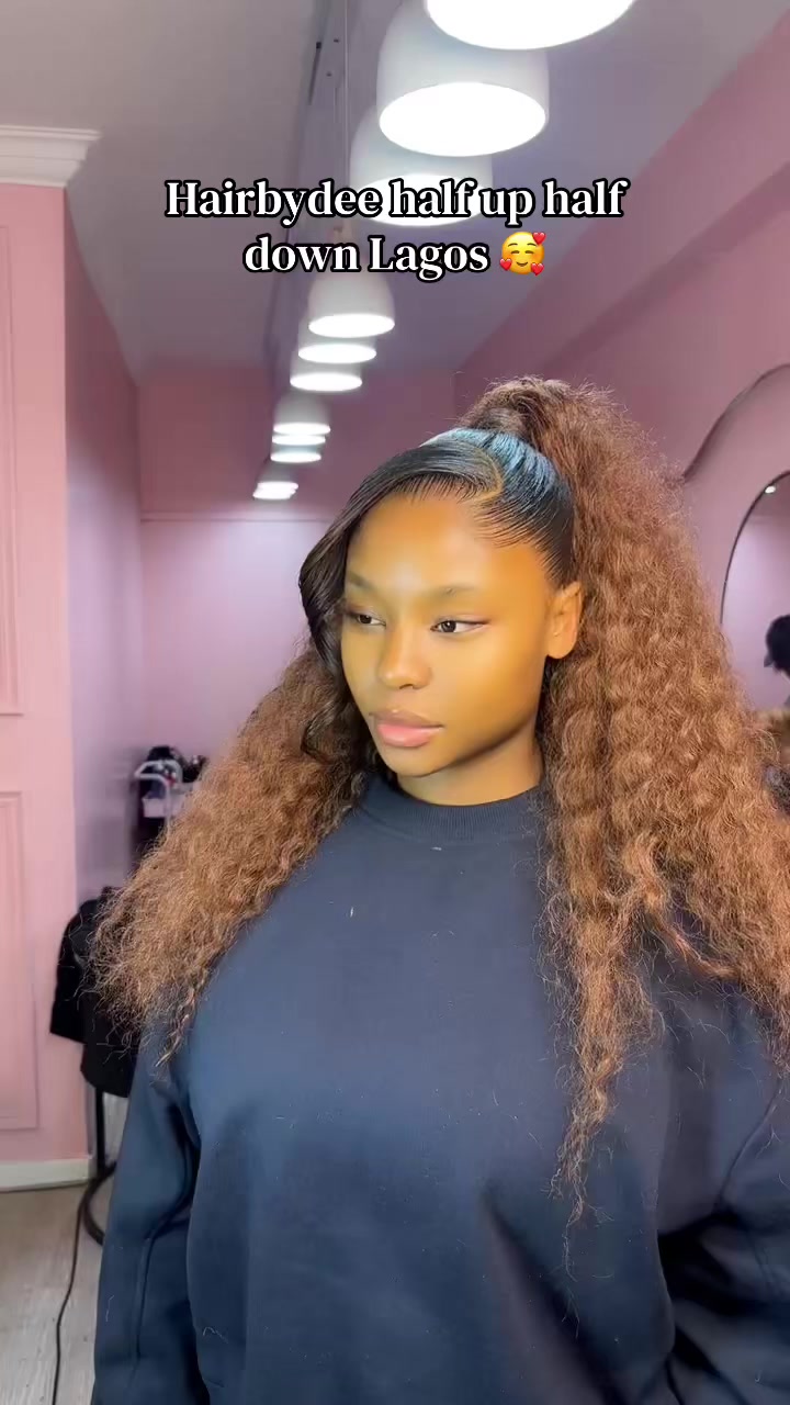@HairbyDee