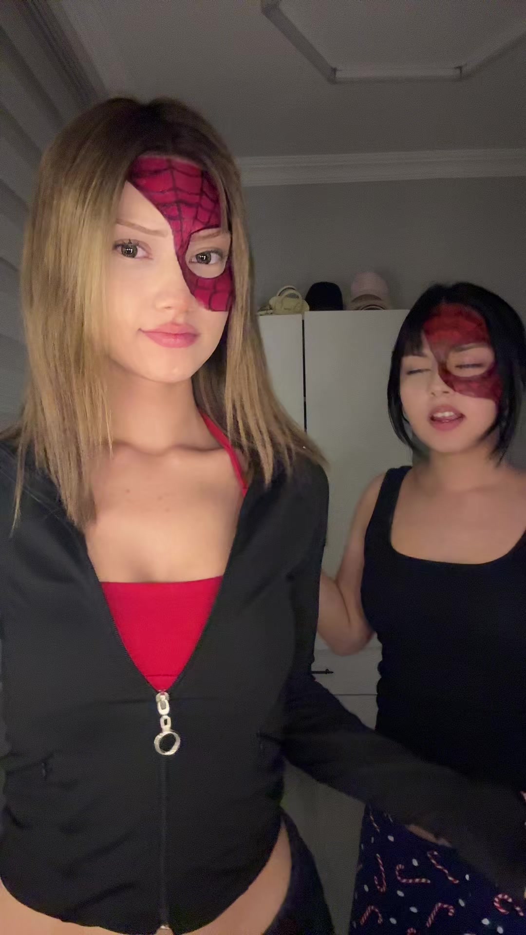 @Mainogze