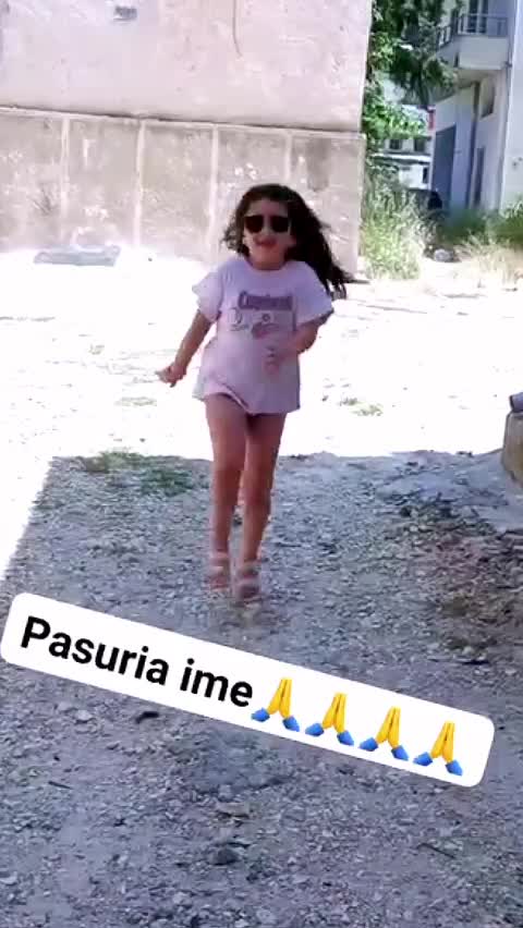 @Xhulia Rrapaj