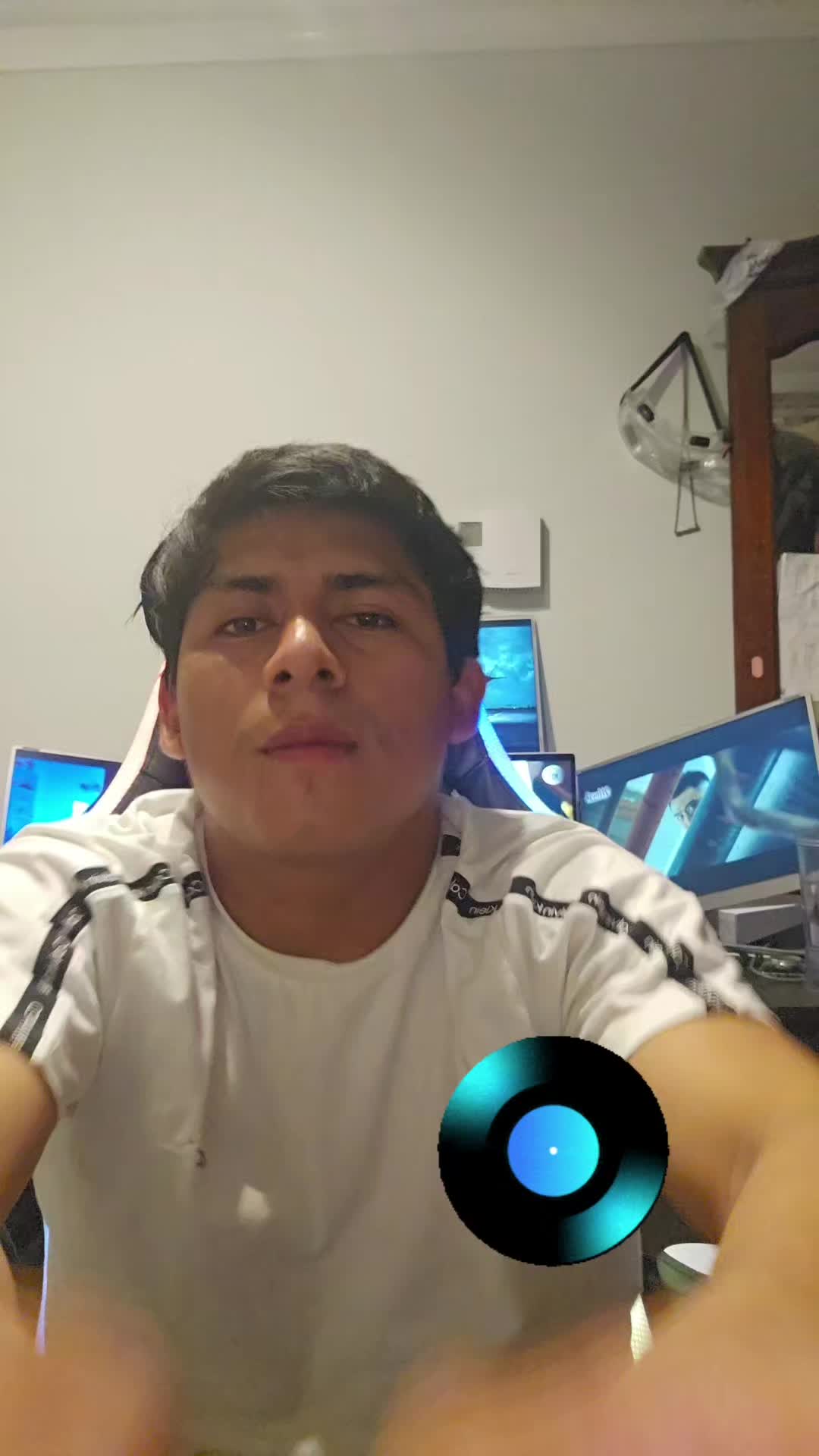 @Salom&oacute;n Lima 🏹🇪🇨🤗