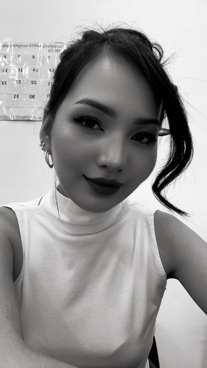 @Maryia Zharilkap