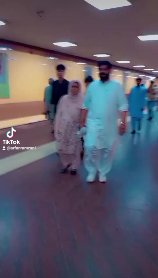 @رکھا بھائی ایم بی بی ایس