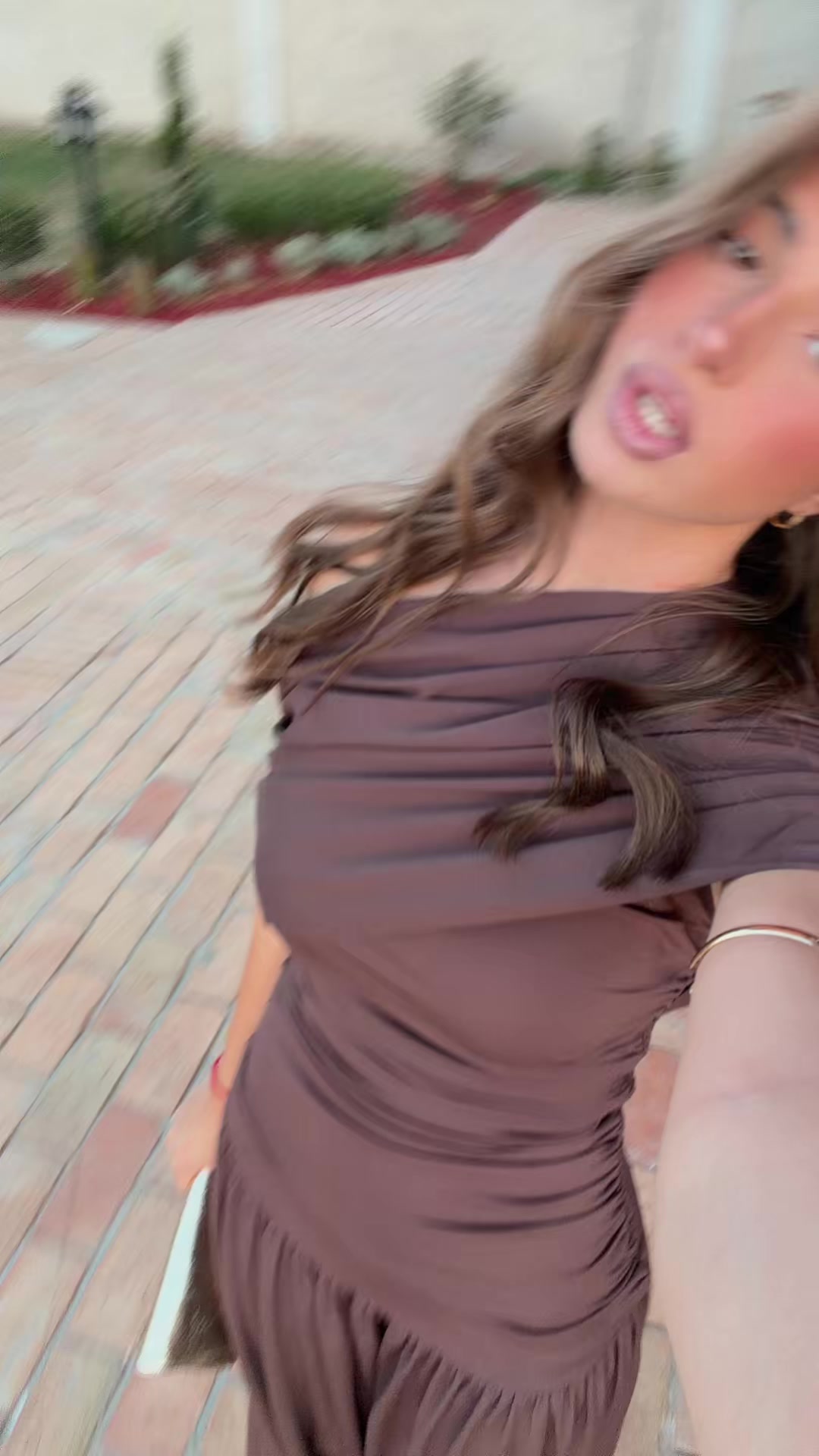 @BĐ