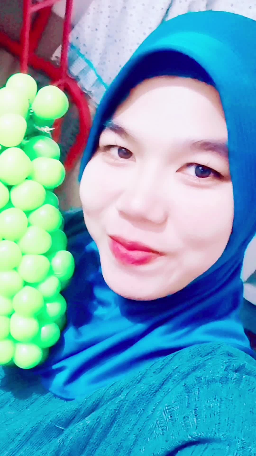 @Nhur