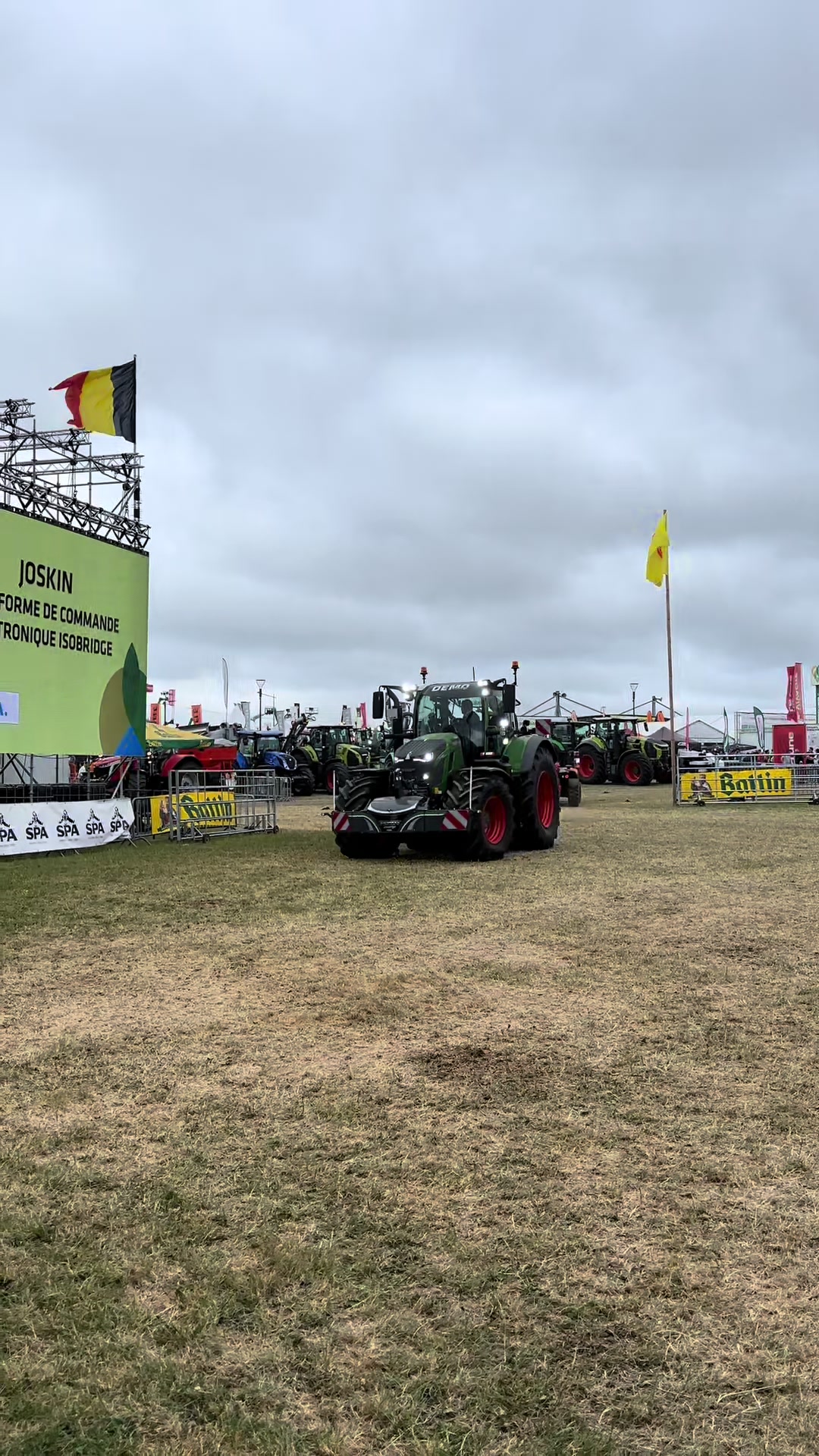 @the tractor spotter