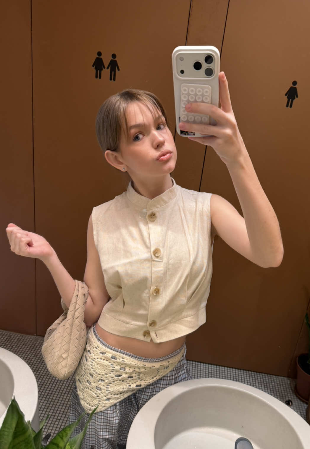 @nadyaoutofsight