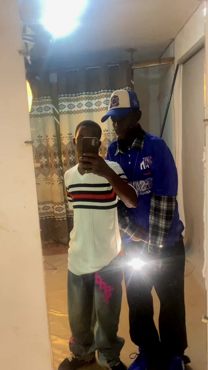 @Flokiss💍💍📸🇬🇳224