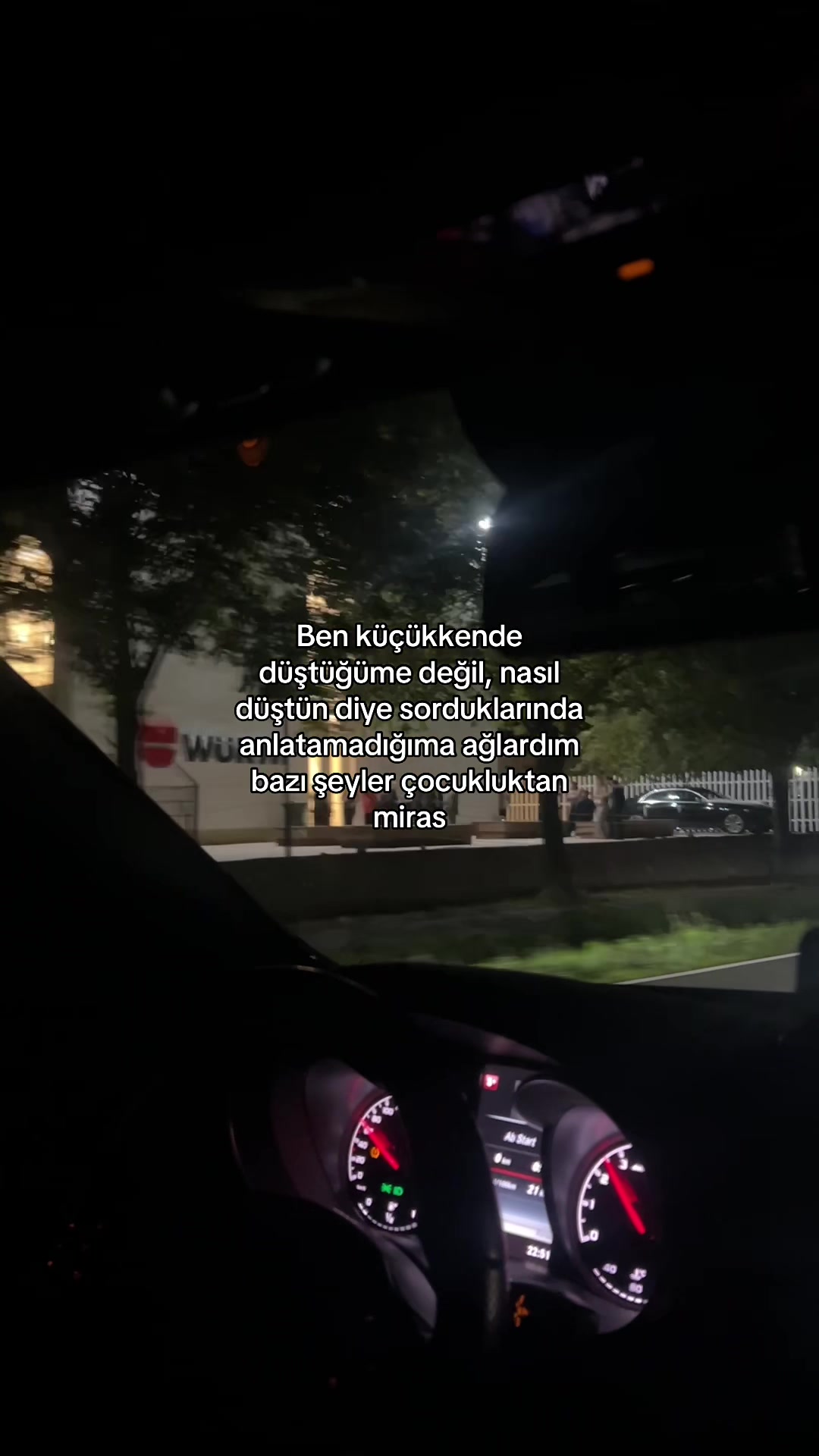 @ℰ.
