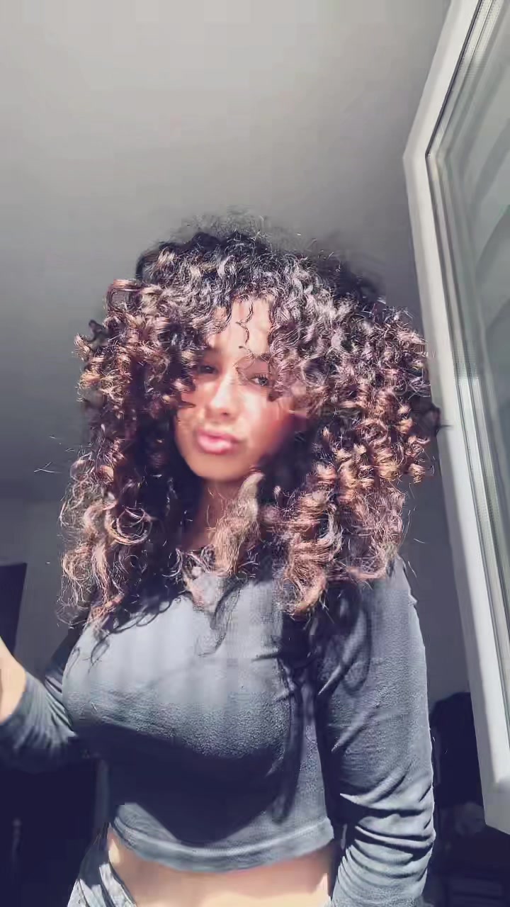 @𝒮