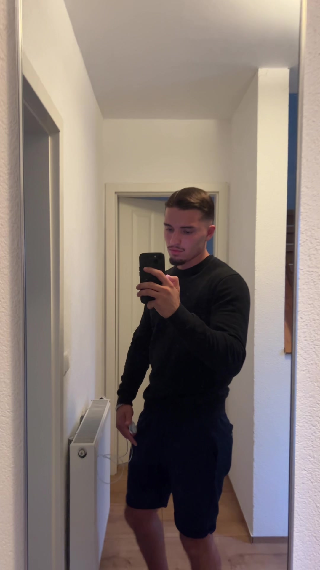 @𝑳𝒐𝒏𝒊_𝒔𝒎𝒍