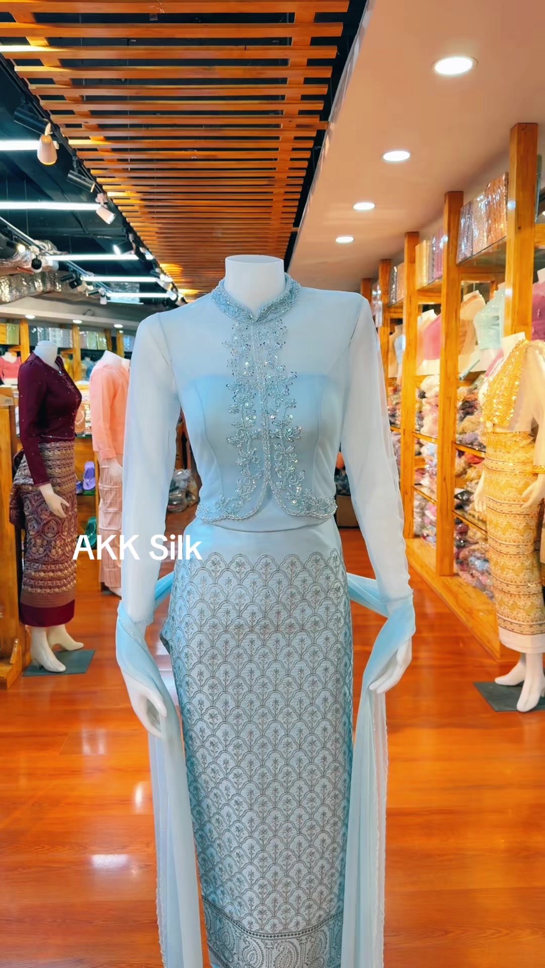 @Akk Silk (official account)