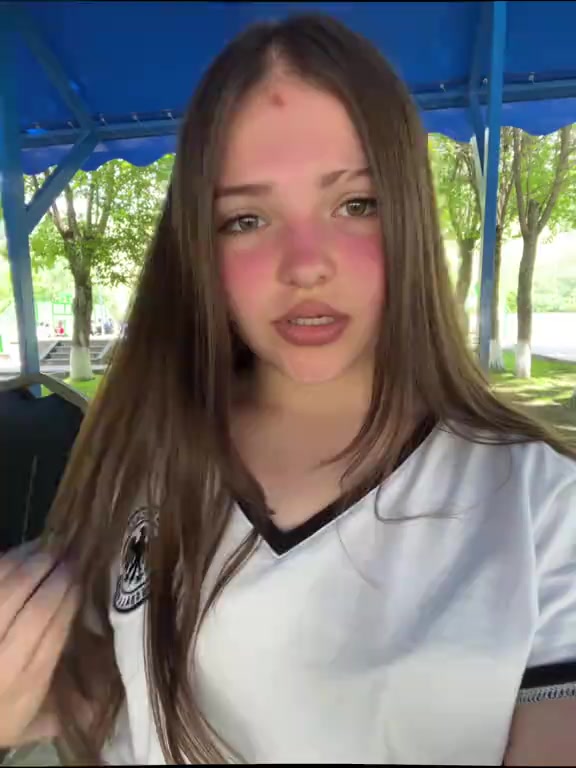 @VnasVVV