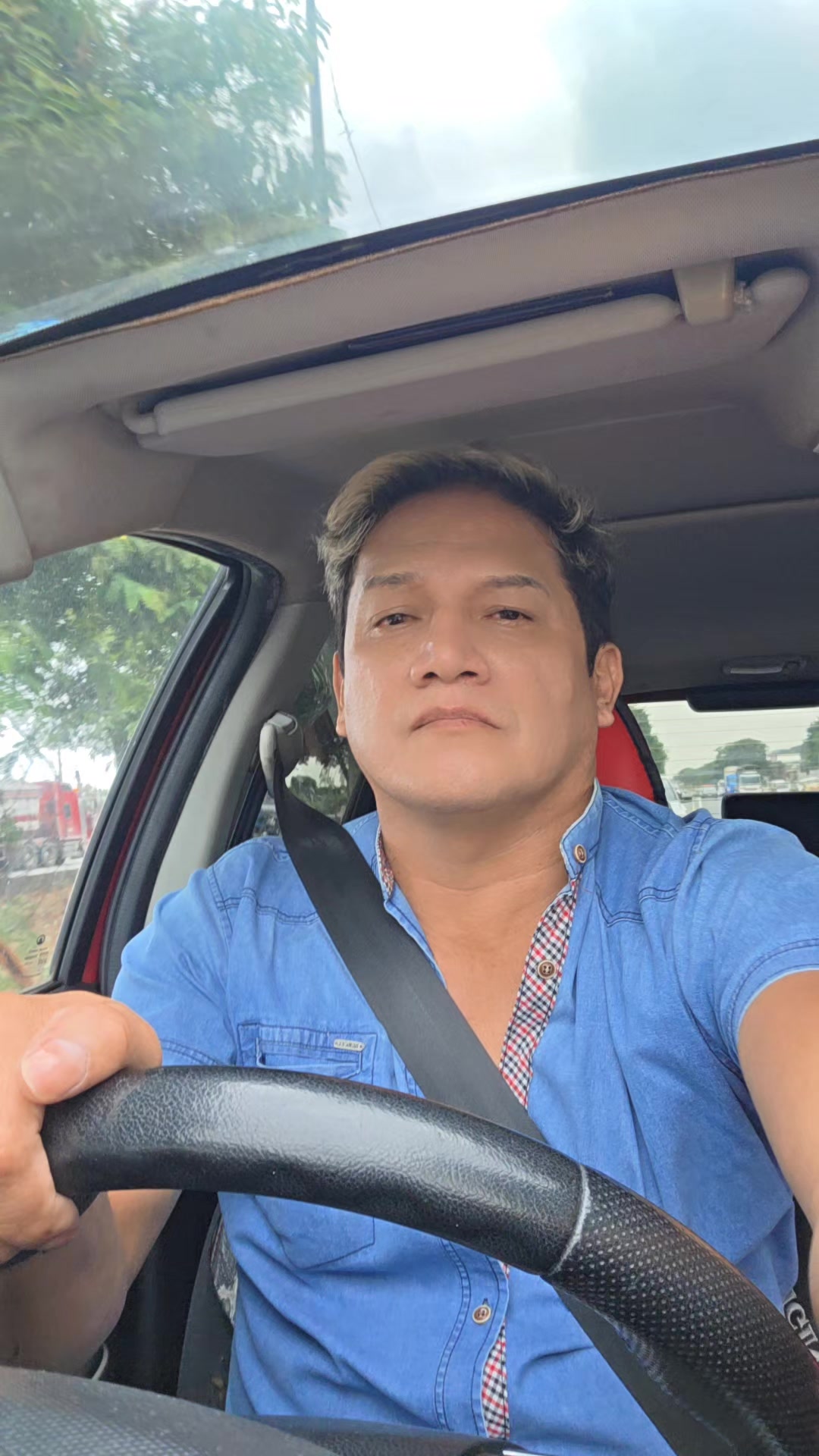 @#carlitoslucon