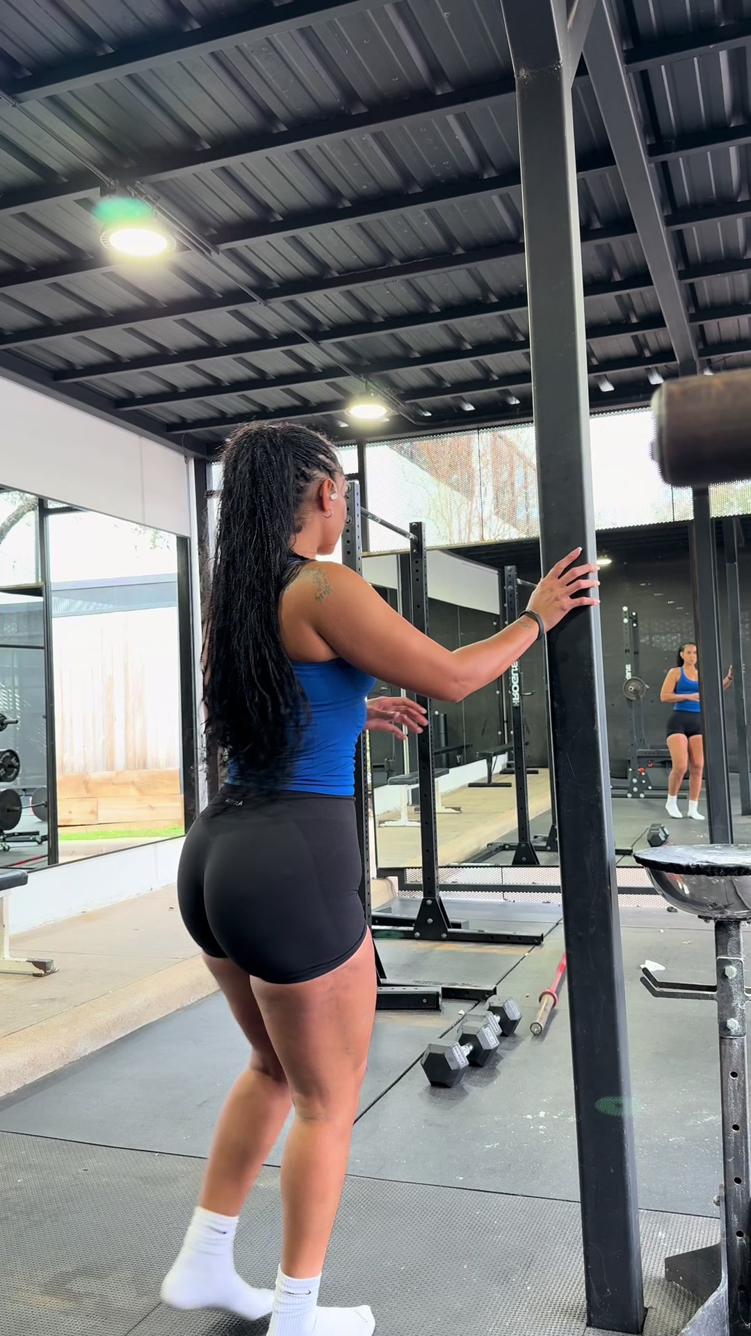 @SashaBody_