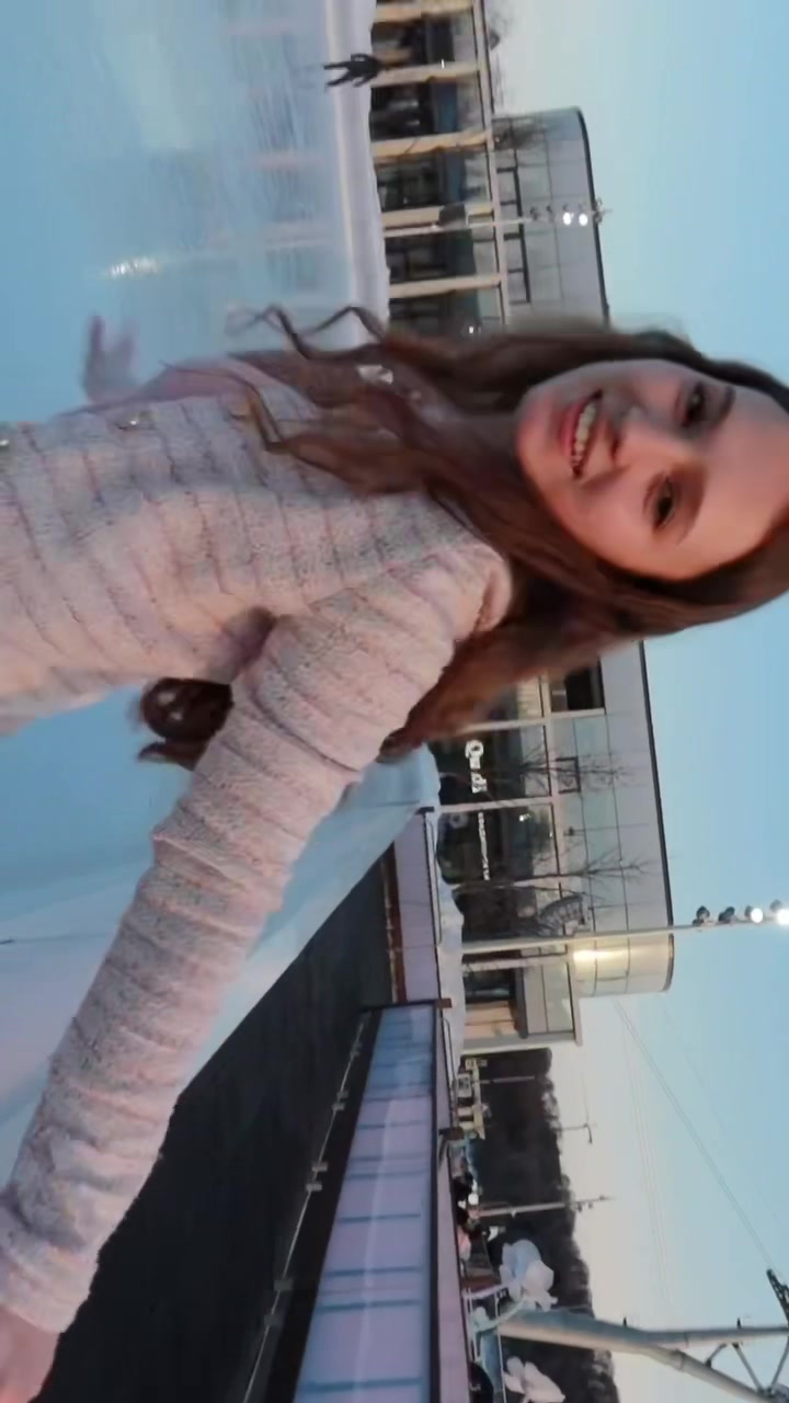 @Viktoriia
