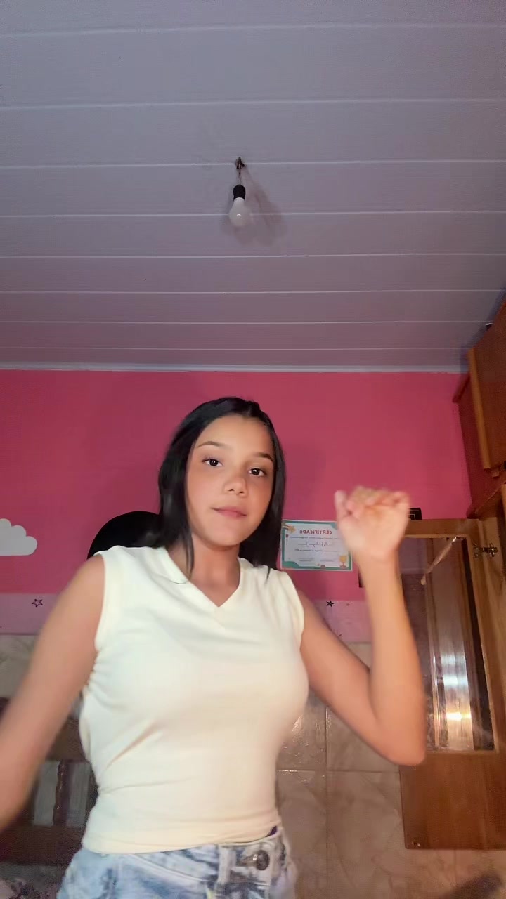 @_.jamillyrff