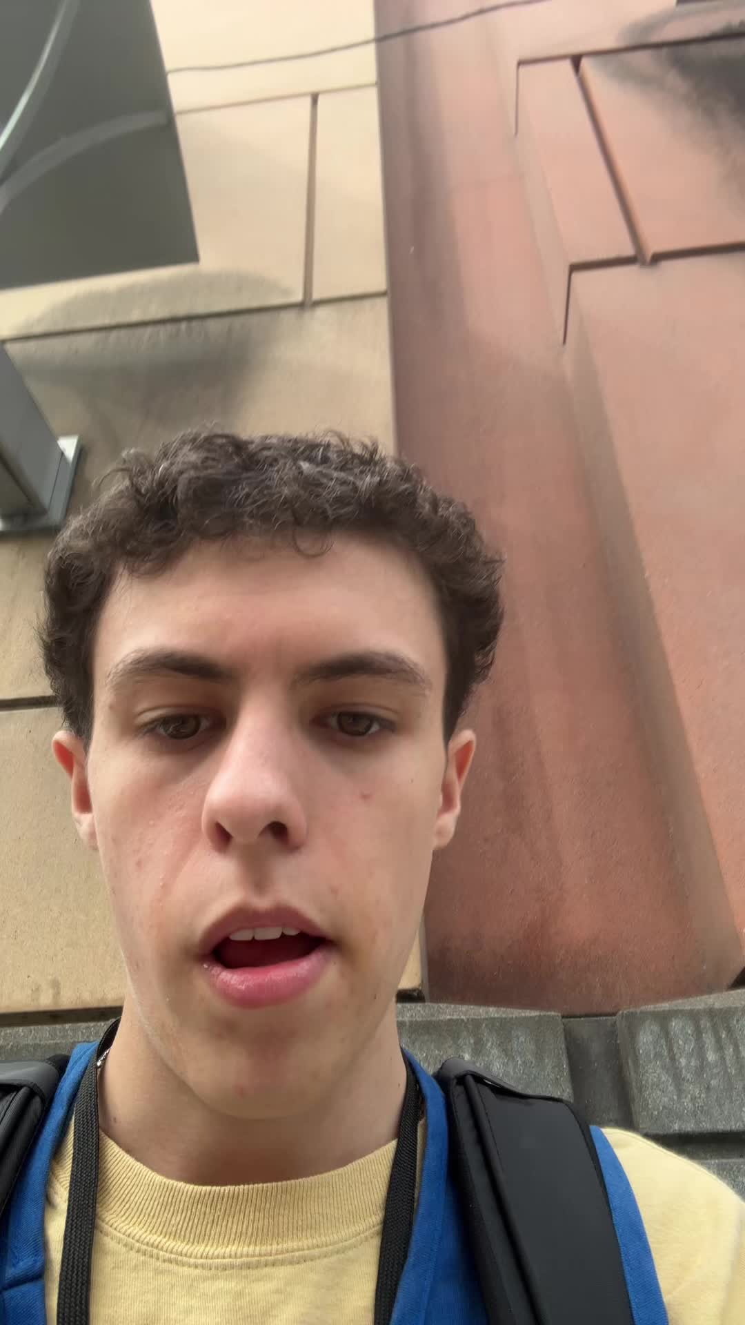 @Beige27