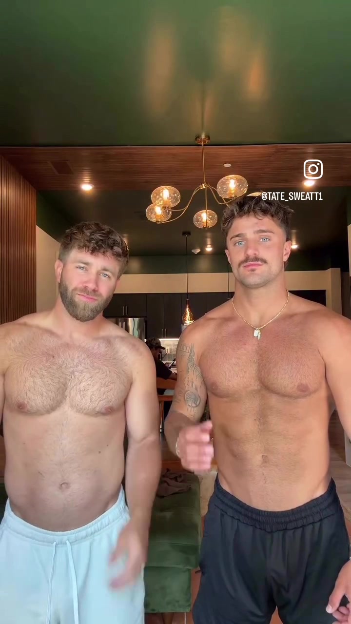 @GayMomentsTiktok