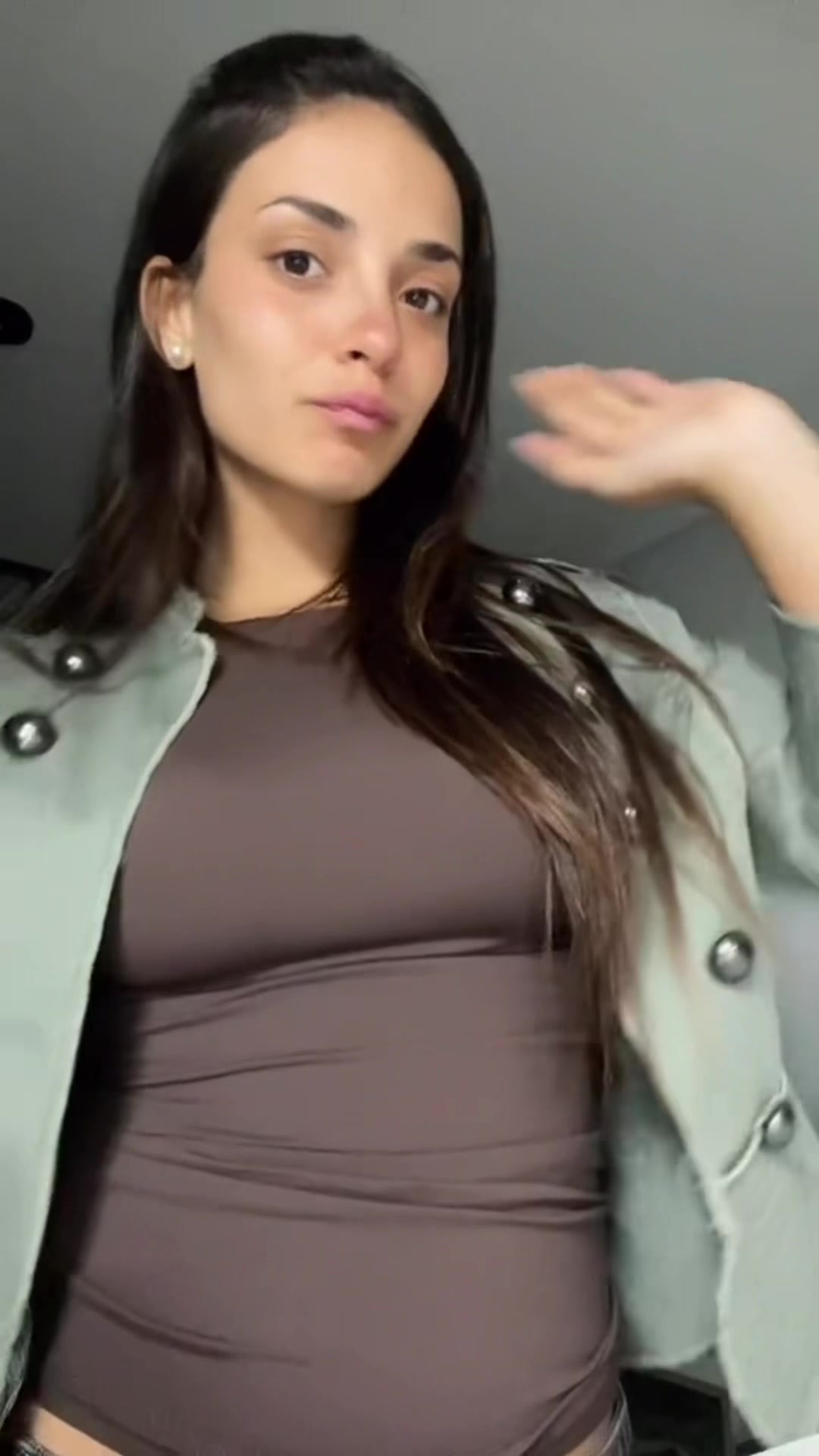 @María