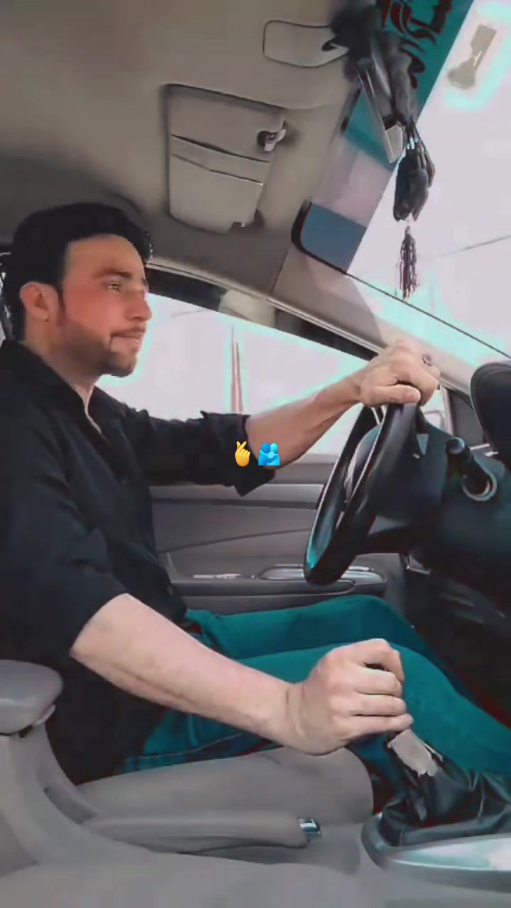 @ᵀʰᵃʸ ᶜᵃˡˡ ᵐᵉ ᶜʰⁱᵀᵃ🤫