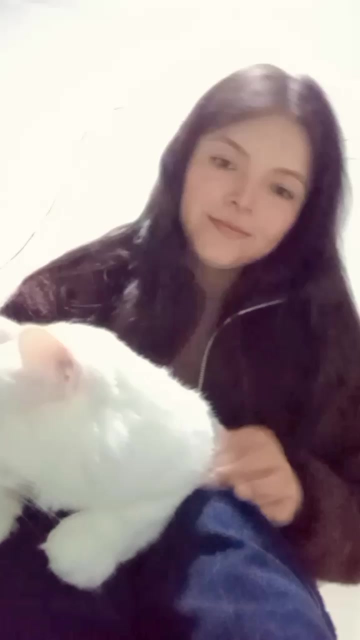@🍀Mercedes 🐈🫰