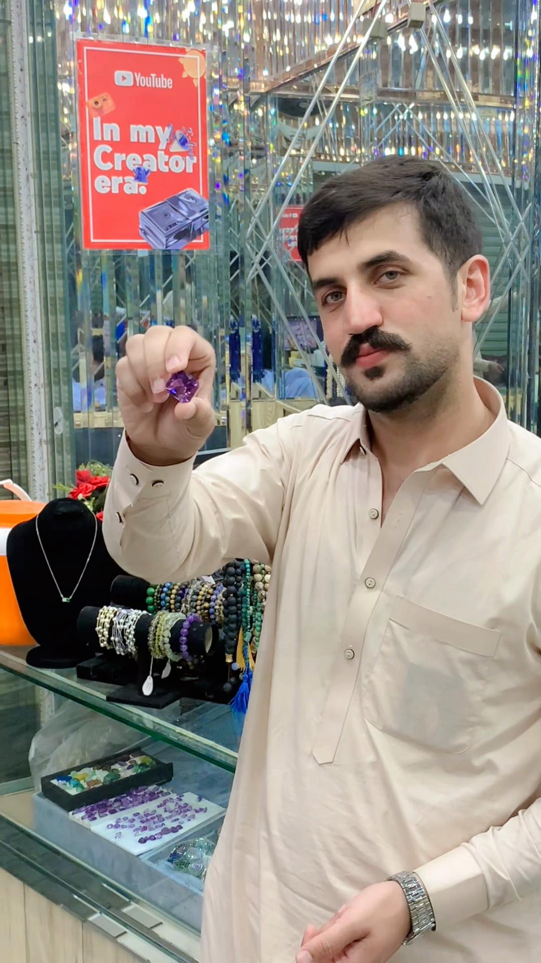 @Noor Gems stone