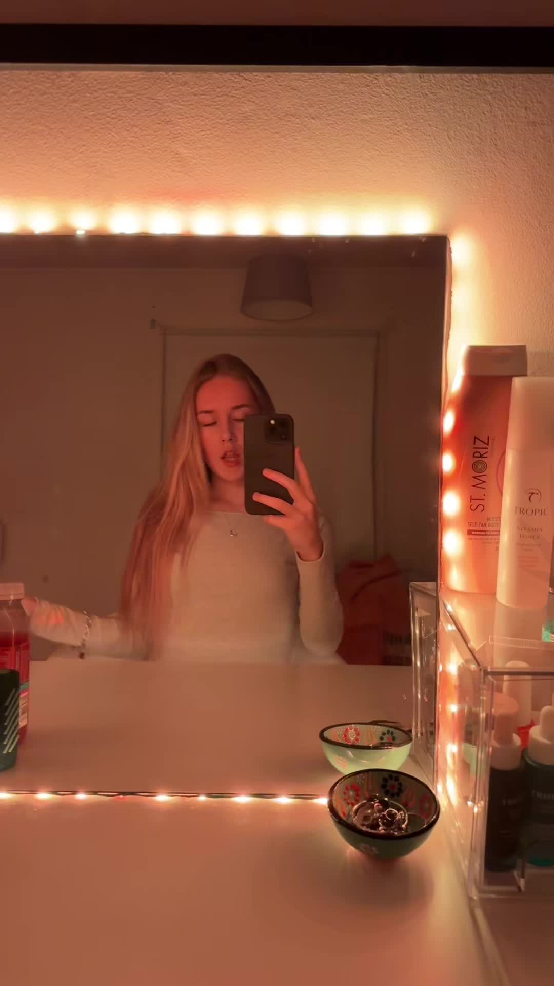 @lottie.am