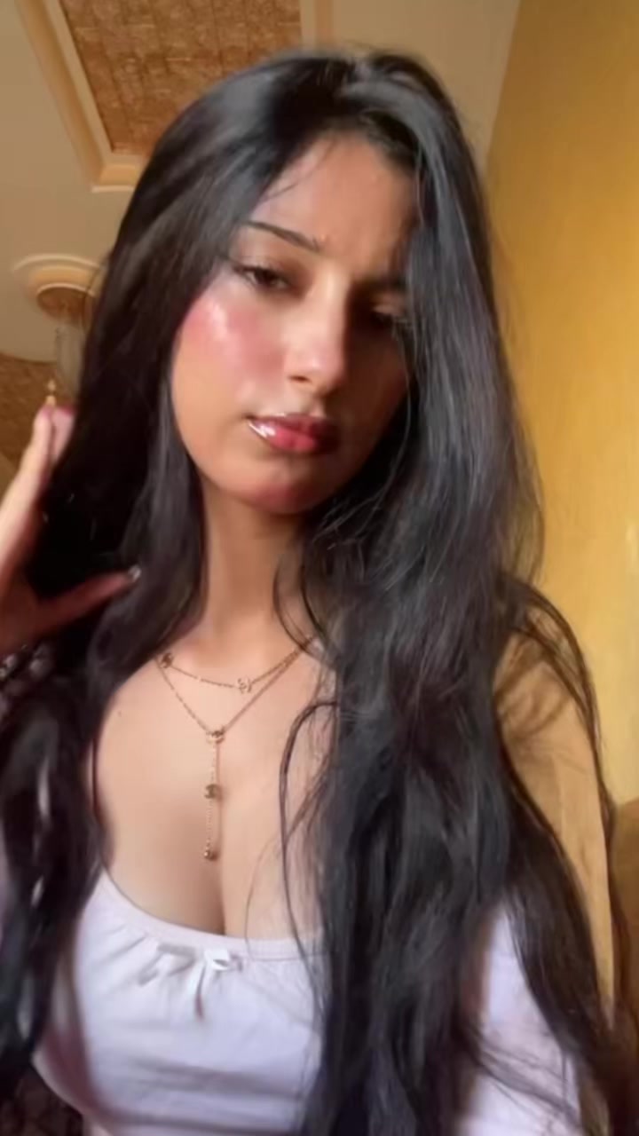 @iconicgirl.17
