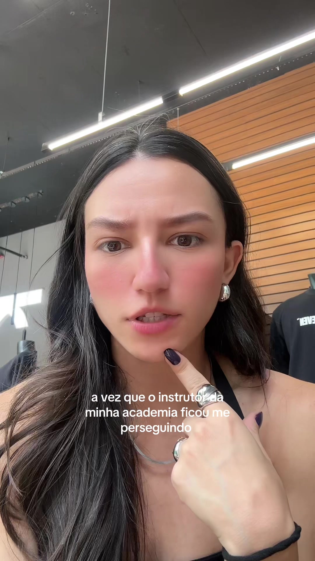 @laura