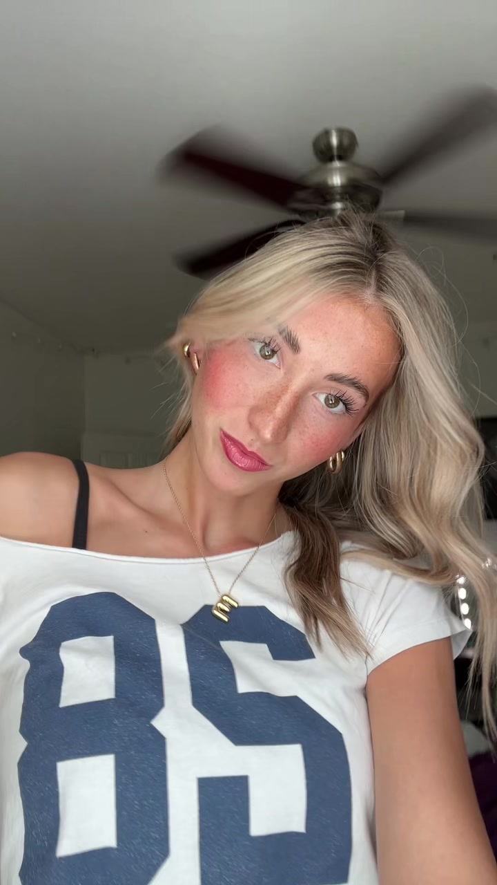 @Ella