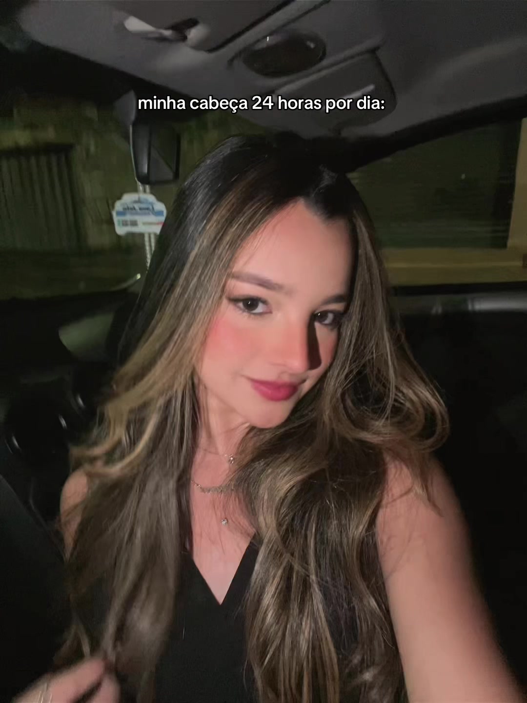 @laryssa com y