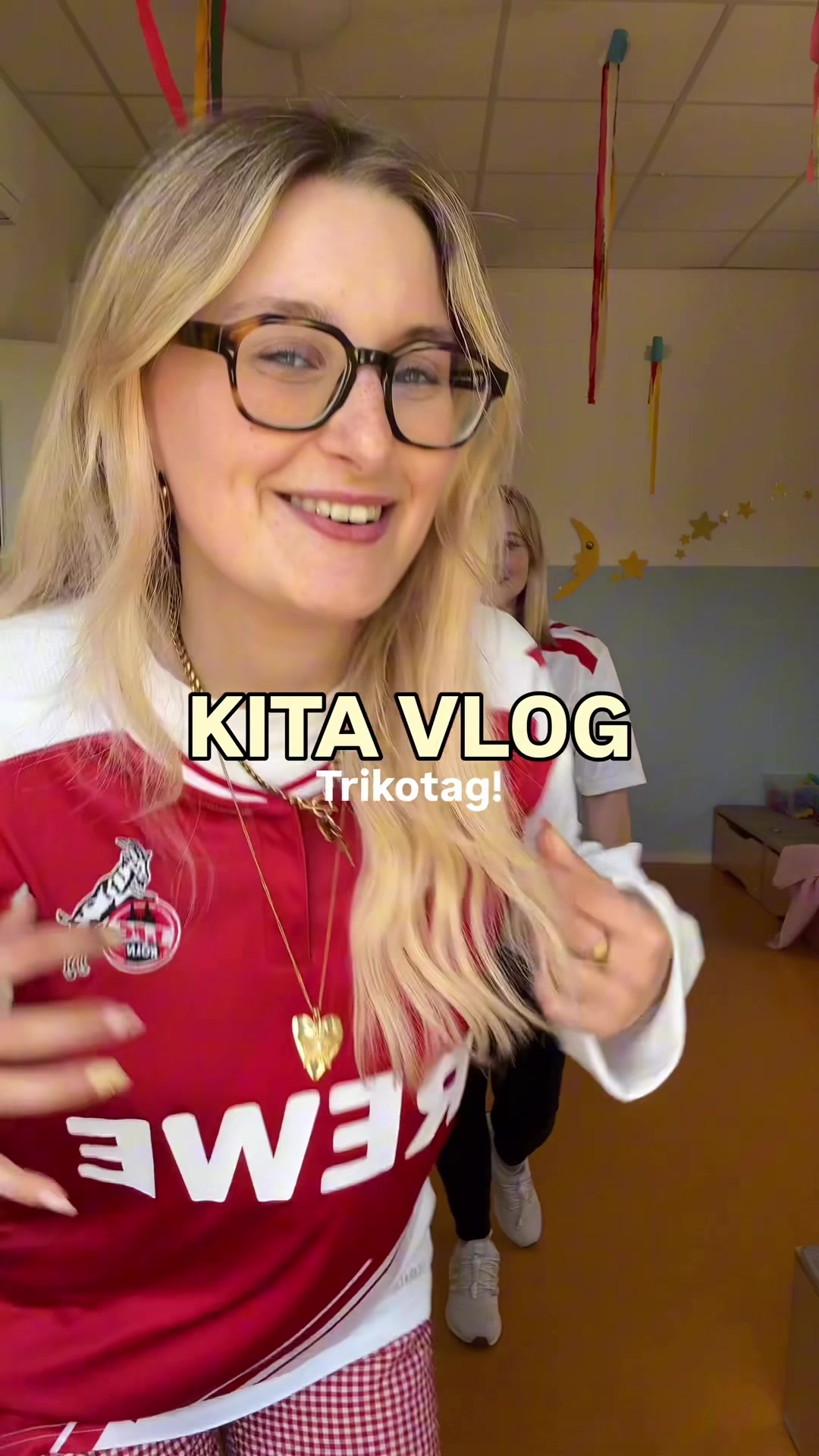 @SofiaSophie 🦈🪩✨