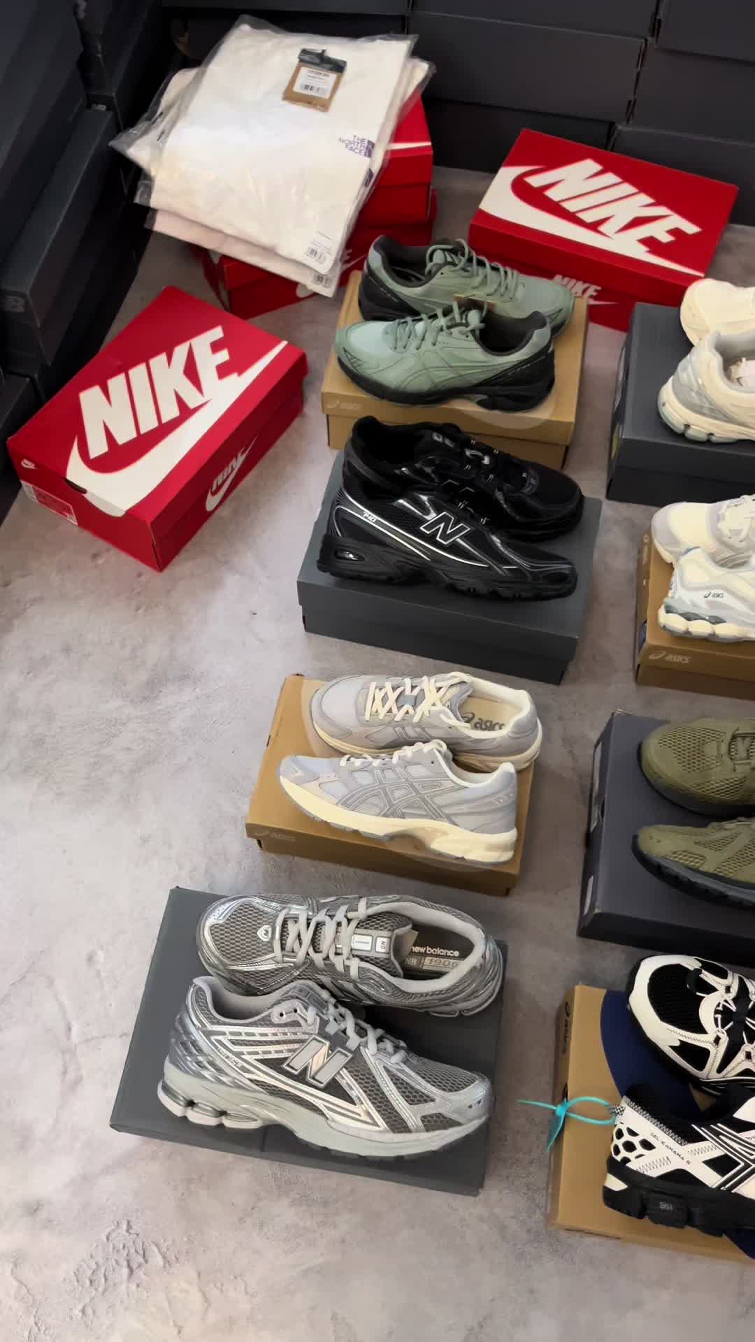 @sneakerloaded