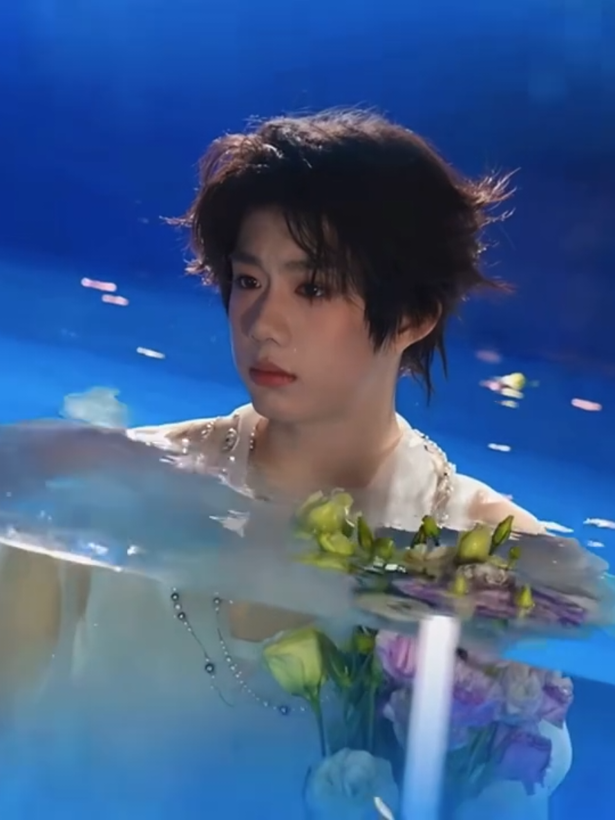 @ɴᴀʜʀᴀ_ʀᴜɪᴊɪᴇᴊɪᴇ🍒